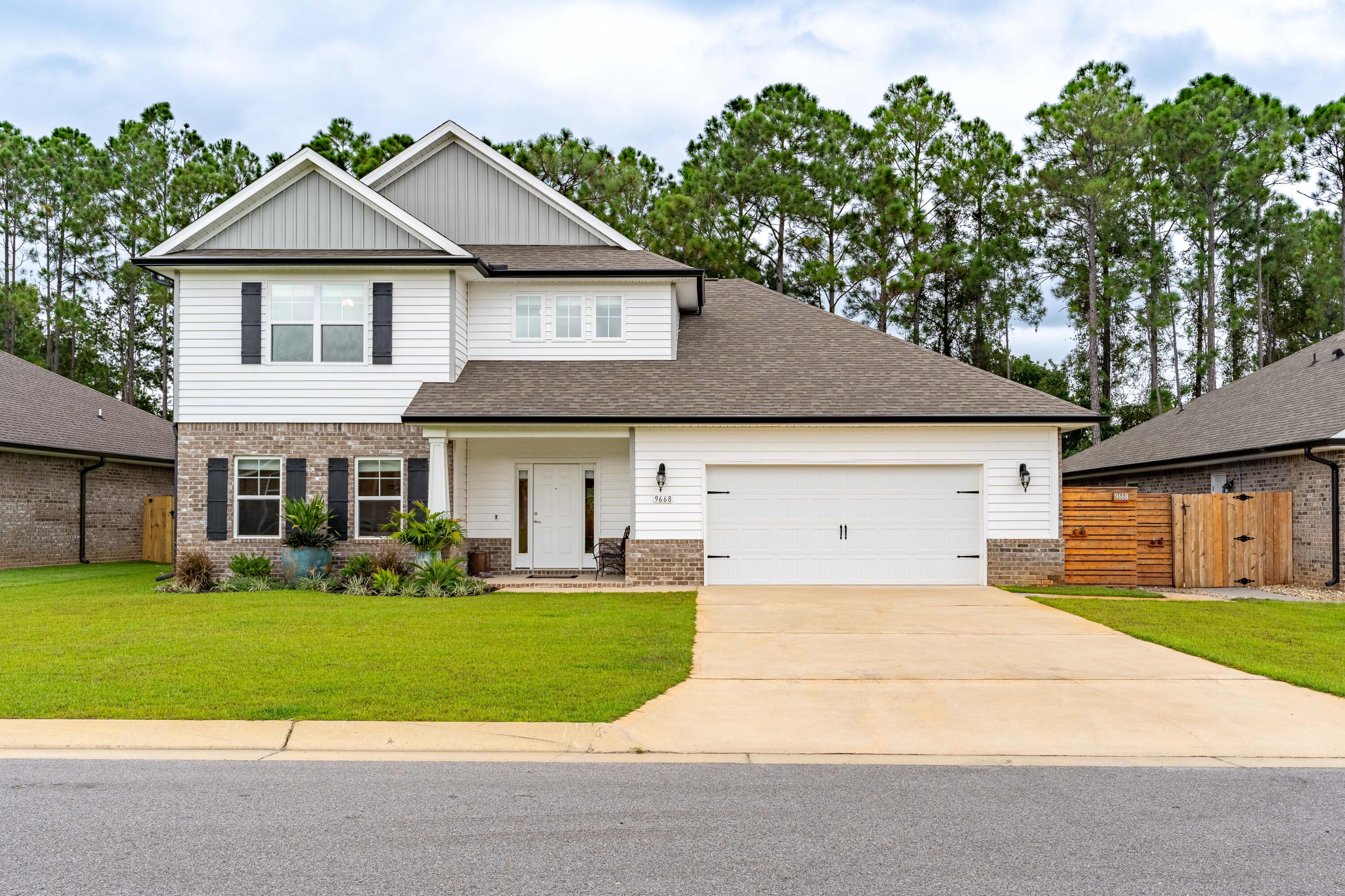 Creets Landing Dr, Navarre, FL 32566