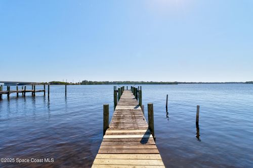 3949 Canal Dr, Sebastian, FL, 32976-2907 | Card Image