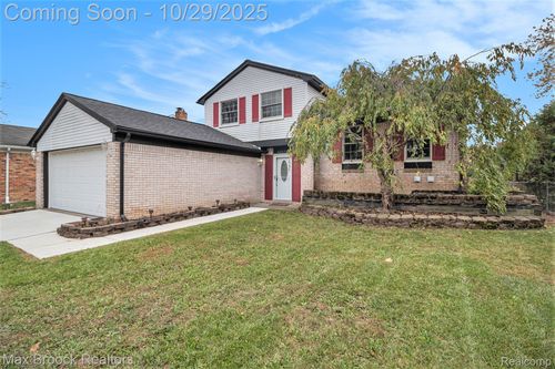 42697 Redfern St, Canton, MI, 48187-3453 | Card Image