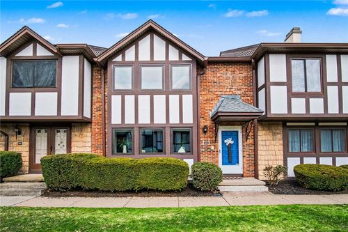 153 New Wickham Dr, Penfield, NY, 14526-2724 | Card Image