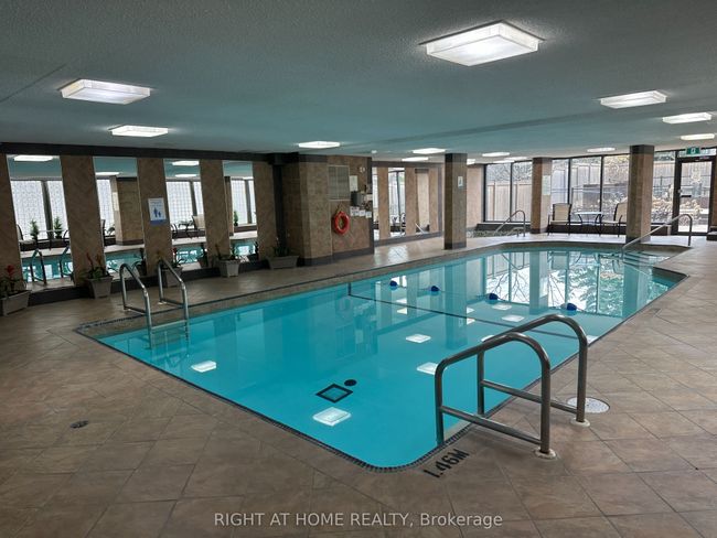 1406 - 300 Webb Dr, Condo with 3 bedrooms, 2 bathrooms and 1 parking in Mississauga ON | Image 31