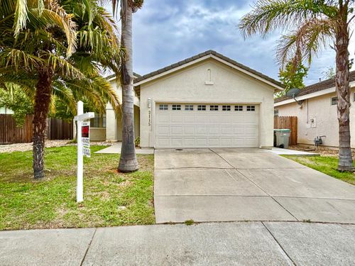 3115 Hawaii Ct, West Sacramento, CA, 95691-5864 | Card Image