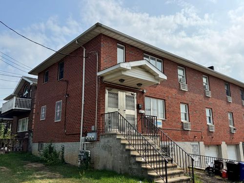 126 23rd Ave, College Point, NY, 11356 | Card Image