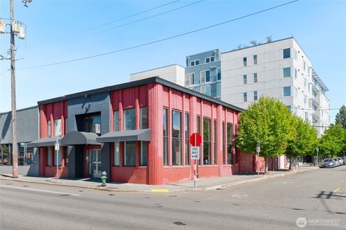 6300 Roosevelt Way Ne, Seattle, WA, 98115-6625 | Card Image