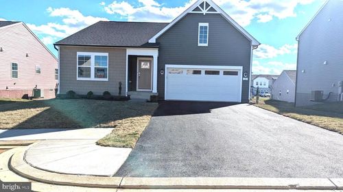 11 Edinburgh Ct, CHARLES TOWN, WV, 25414-6106 | Card Image