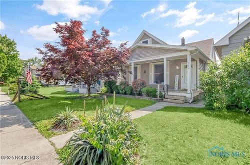 224 Elm St, Rossford, OH, 43460-1225 | Card Image