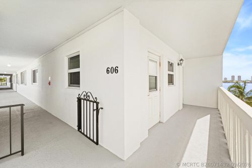 606-501 Lake Shore Dr, Lake Park, FL, 33403-3518 | Card Image