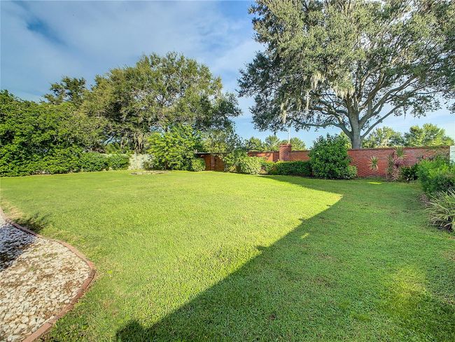 309 Ruby Lake Loop, House other with 3 bedrooms, 2 bathrooms and null parking in Winter Haven FL | Image 86