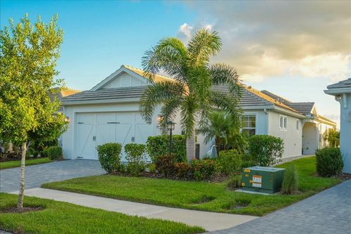 977 Crosswind Ave, SARASOTA, FL, 34240-1224 | Card Image