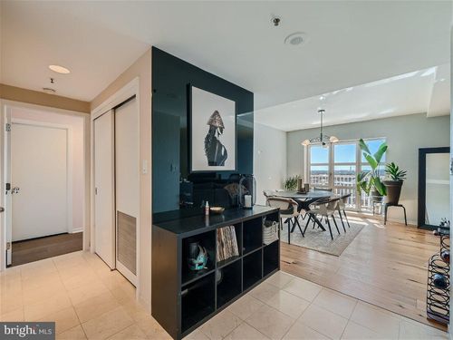 1004-250 President St, BALTIMORE, MD, 21202-4440 | Card Image