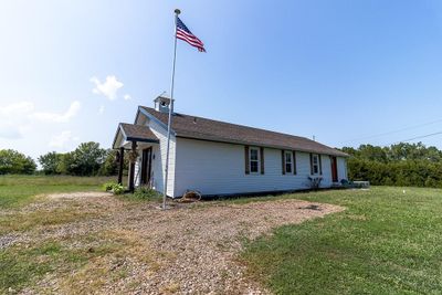 589 Nw 500th Road, House other with 2 bedrooms, 3 bathrooms and null parking in Clinton MO | Image 1