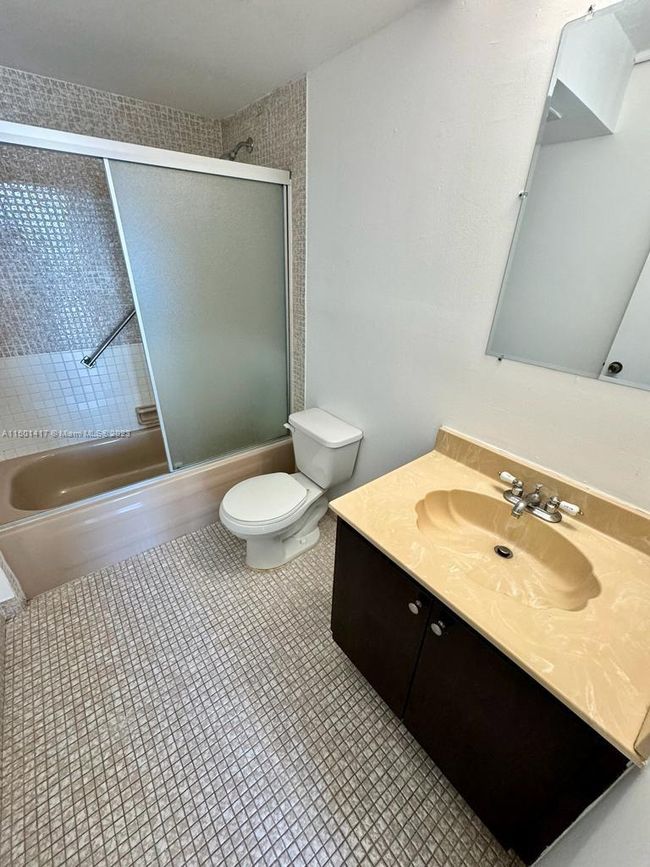 APT-214 - 7300 Nw 17 Th St, Condo with 2 bedrooms, 2 bathrooms and null parking in Plantation FL | Image 14