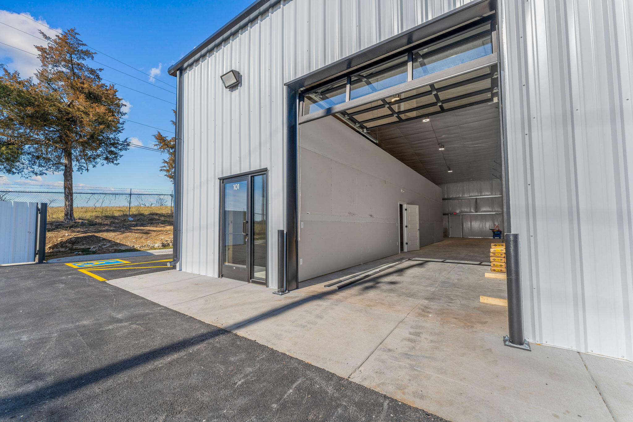 Commercial Lease in Hollister 5