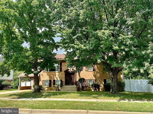 2108 Redwood Ter, TEMPLE HILLS, MD, 20748-5718 | Card Image