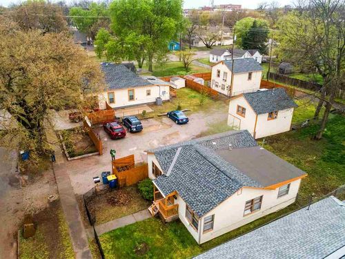 234 and 234 1/2 S Lowry Street, Stillwater, OK, 74075 | Card Image