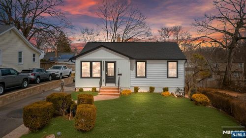 113 E Fairmount Ave, Maywood, NJ, 07607-2111 | Card Image