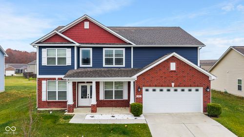 9105 Thames Dr, Avon, IN, 46123-5679 | Card Image