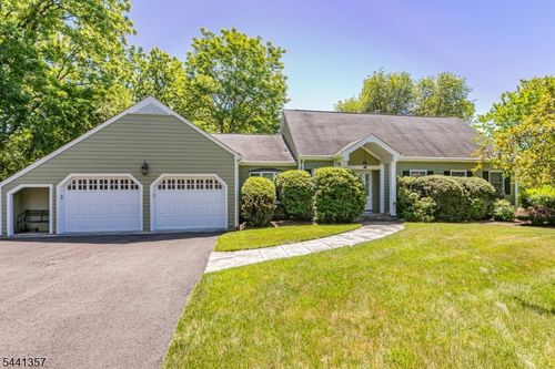 279 Millstone River Rd, BELLE MEAD, NJ, 08502-5607 | Card Image