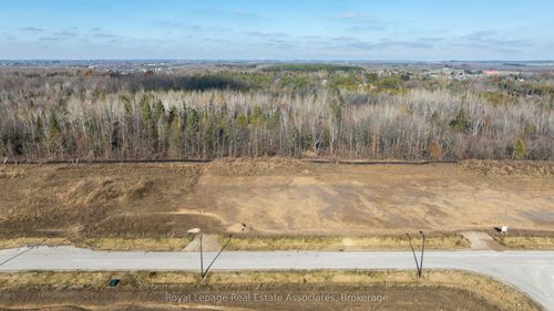 16 Private Berry Dr, Amaranth, ON, L9V2T7 | Card Image