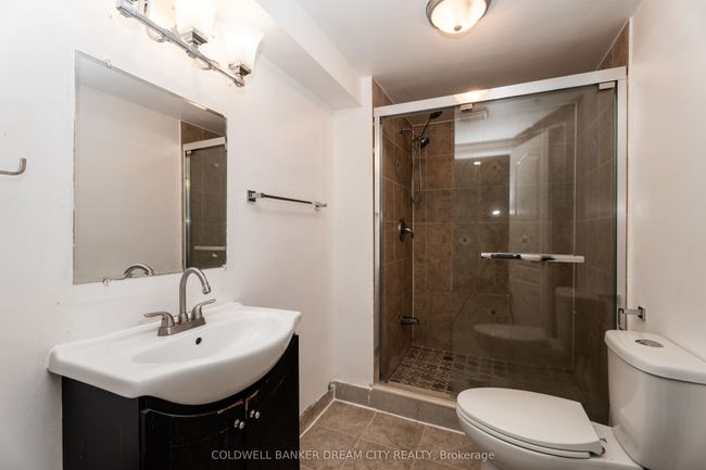 32 Charger Lane, House other with 8 bedrooms, 4 bathrooms and 2 parking in Brampton ON | Image 44