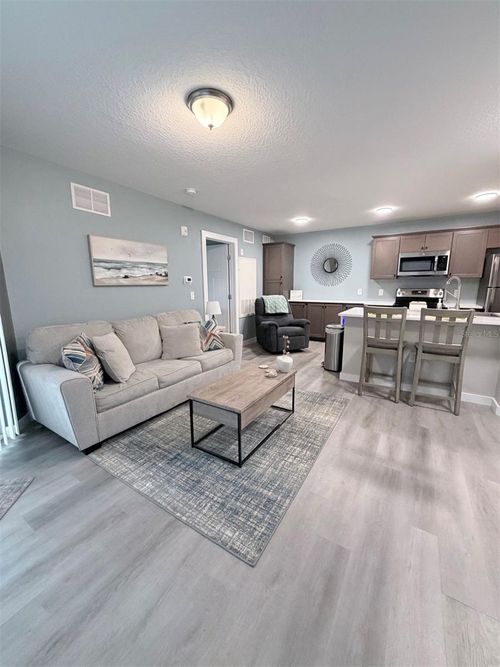 112-2592 Grassy Point Dr, LAKE MARY, FL, 32746-6547 | Card Image