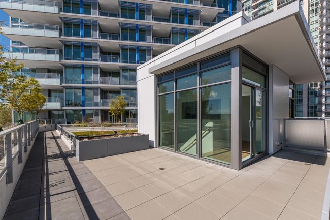 612 - 1500 Fern Street, Condo with 2 bedrooms, 2 bathrooms and 1 parking in North Vancouver BC | Image 27