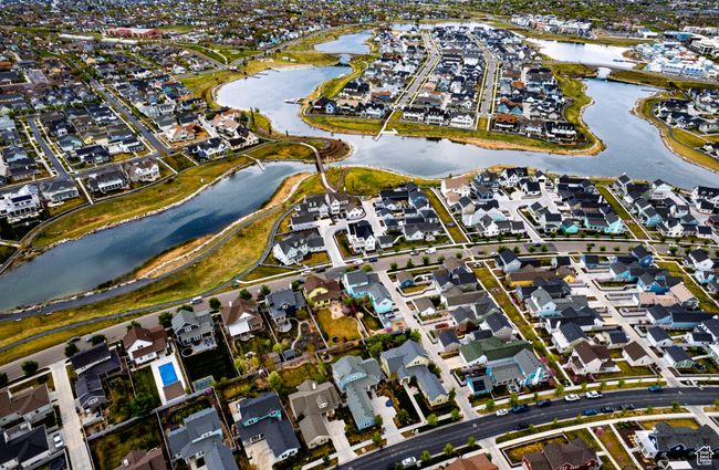 Aerial view with a residential view and a water view | Image 7