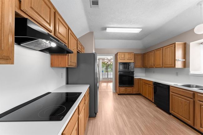 5003 Dawn Lily Dr, House other with 4 bedrooms, 3 bathrooms and 2 parking in Spring TX | Image 8