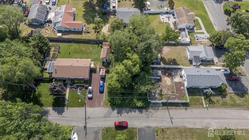 22 Walnut St, WARETOWN, NJ, 08758-1642 | Card Image