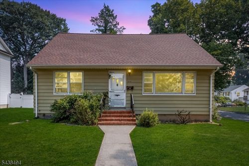 1133 Hetfield Ave, Scotch Plains, NJ, 07076-4611 | Card Image