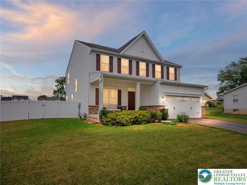 2560 14th St, Bethlehem, PA, 18020-2301 | Card Image