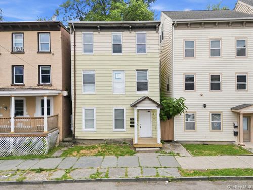 157 Chambers St, Newburgh, NY, 12550-4379 | Card Image