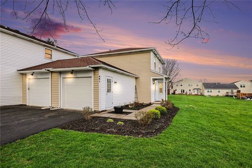 481 Nadine Dr, Webster, NY, 14580 | Card Image