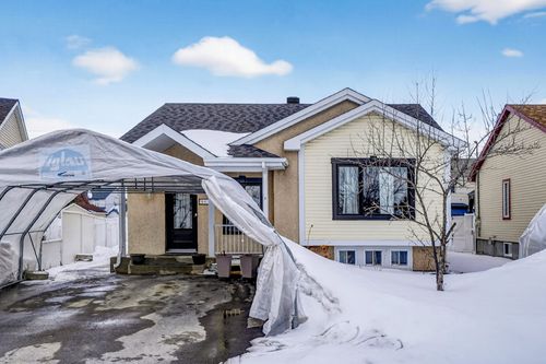 1961 Rue Des Eaux-Vives, Terrebonne, QC, J7M2E1 | Card Image