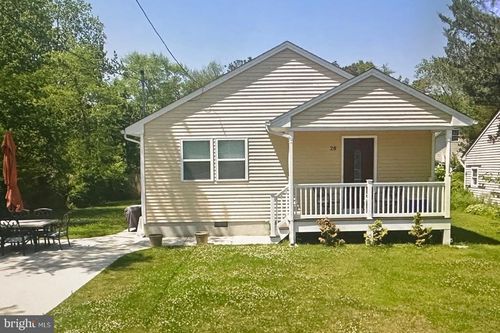 28 Dolphin Way, WARETOWN, NJ, 08758-1805 | Card Image