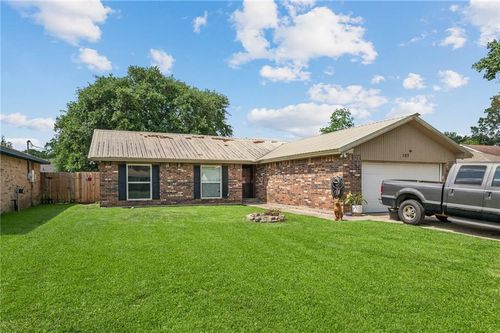 107 Heritage Cir, Slidell, LA, 70458-1206 | Card Image