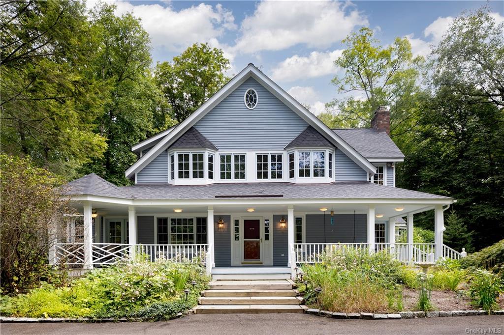 Pinewood Ln, Red Hook, NY 12571