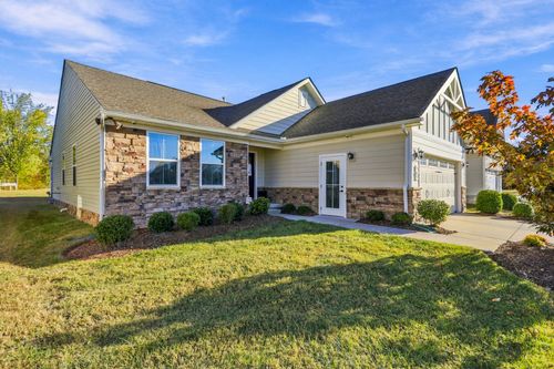 749 Wilkinson Ln, White House, TN, 37188-9218 | Card Image