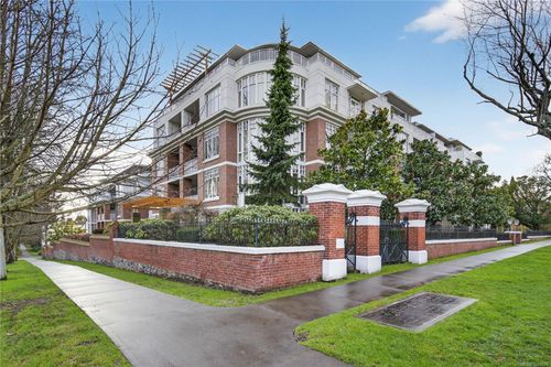 415-999 Burdett Ave, Victoria, BC, V8V3G7 | Card Image