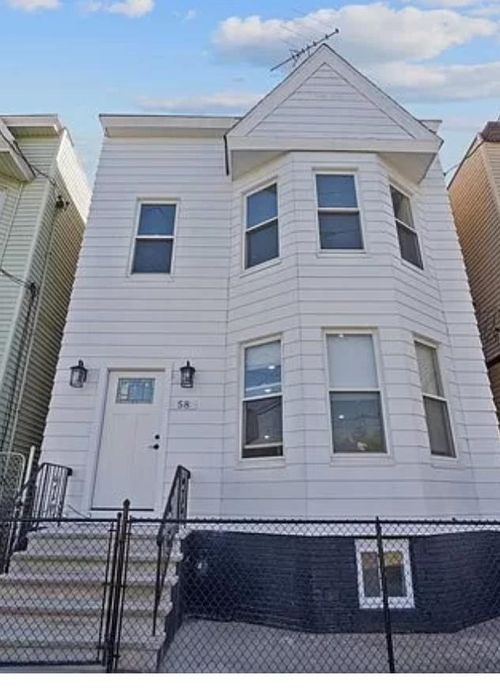 1-58 Old Bergen Rd, Jersey City, NJ, 07305-2417 | Card Image