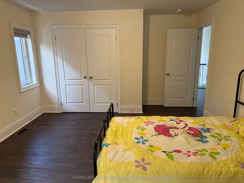 46 Forest Edge Cres, Holland Landing, ON, L9N0S6 | Card Image
