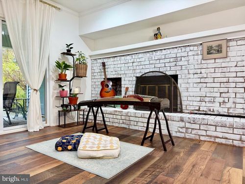 21 Jasmine Ct, LAWRENCE TOWNSHIP, NJ, 08648-4808 | Card Image