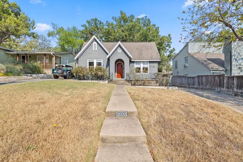 2002 Travis Heights Blvd, Austin, TX, 78704-3641 | Card Image