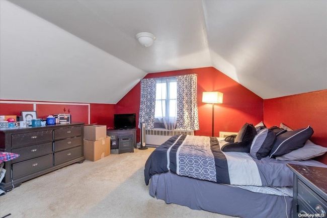 3 Netto Ln, House other with 4 bedrooms, 2 bathrooms and null parking in Plainview NY | Image 8