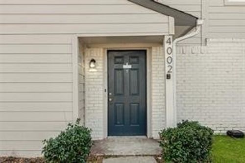 4002-9524 Military Parkway Parkway, Dallas, TX, 75227 | Card Image
