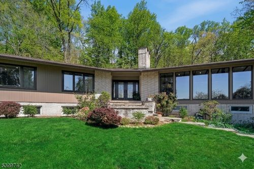 38 Farview Rd, Millburn, NJ, 07041-1707 | Card Image