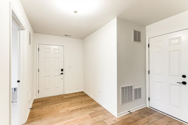 271 Kingsport Dr, Townhouse with 3 bedrooms, 3 bathrooms and 2 parking in South Elgin IL | Image 26