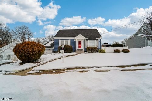 470 Capitol Rd, New Milford, NJ, 07646-1506 | Card Image