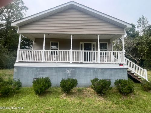 948 Jefferson Rd, Lake Waccamaw, NC, 28450-9524 | Card Image