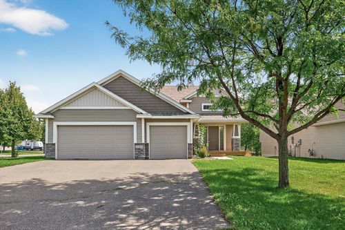 20491 Goodvine Trl N, Forest Lake, MN, 55025-8620 | Card Image